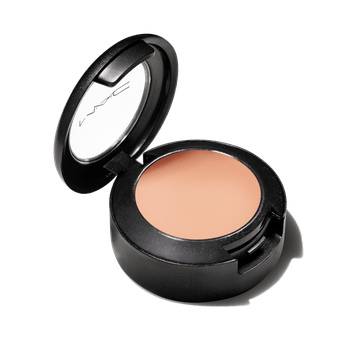 Studio Finish Spf 35 Concealer – Cream Concealer Nw15